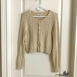 American eagle 
Brand new 
Long sleeve